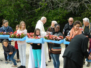 enfants fleurs